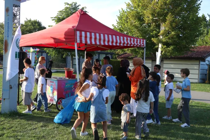 Sakarya'da yetimler için "Okula Merhaba" şenliği