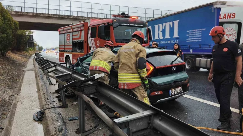 Sakarya - Düzce sınırında kaza: 5 yaralı