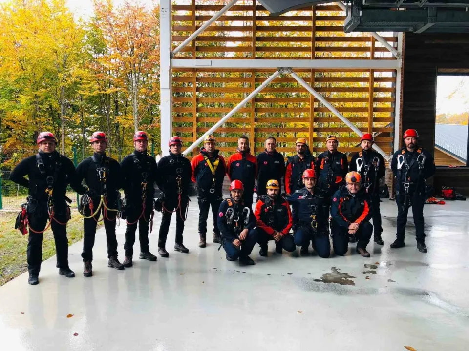 Sakarya ve Kocaeli ekiplerinden ortak çalışma: Teleferik tatbikatı gerçeği aratmadı