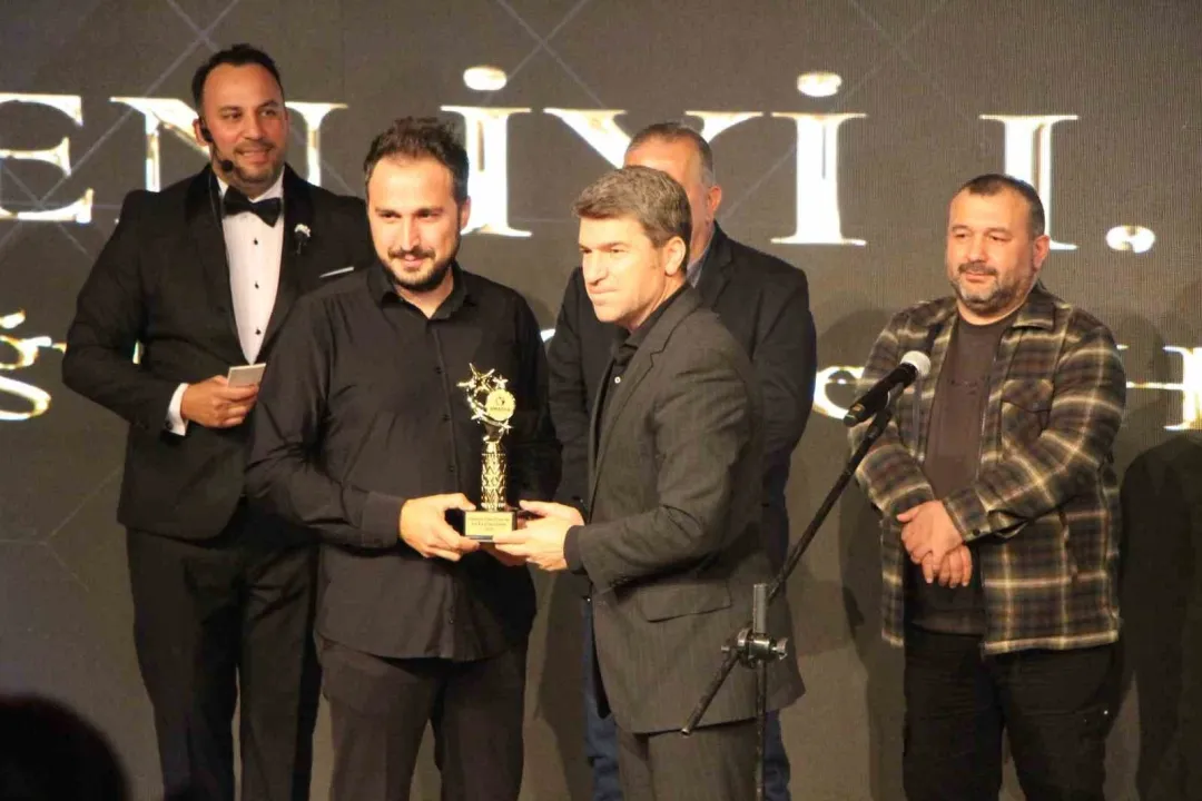 Sakaryalı yönetmenin filmi festivalde fırtına gibi esti: 3 ödül birden!