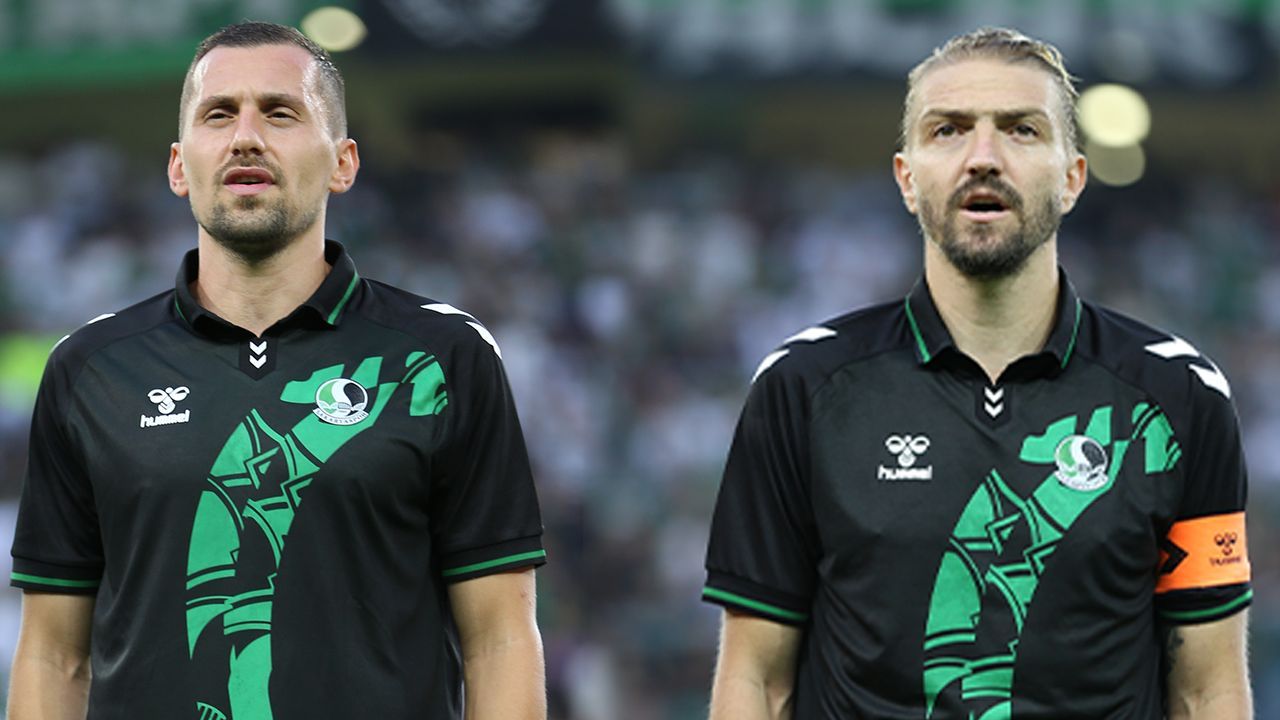 Sakaryaspor’da barış zamanı: Caner Erkin ve Burak Altıparmak taraftarın önünde özür dileyecek