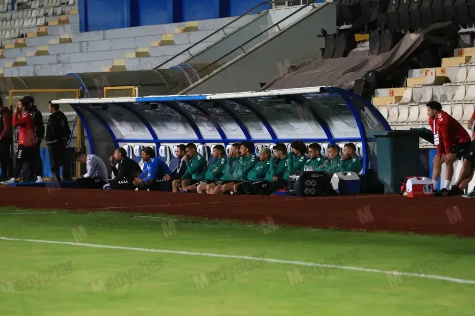 Sakaryaspor Erzurumspor maçından kareler