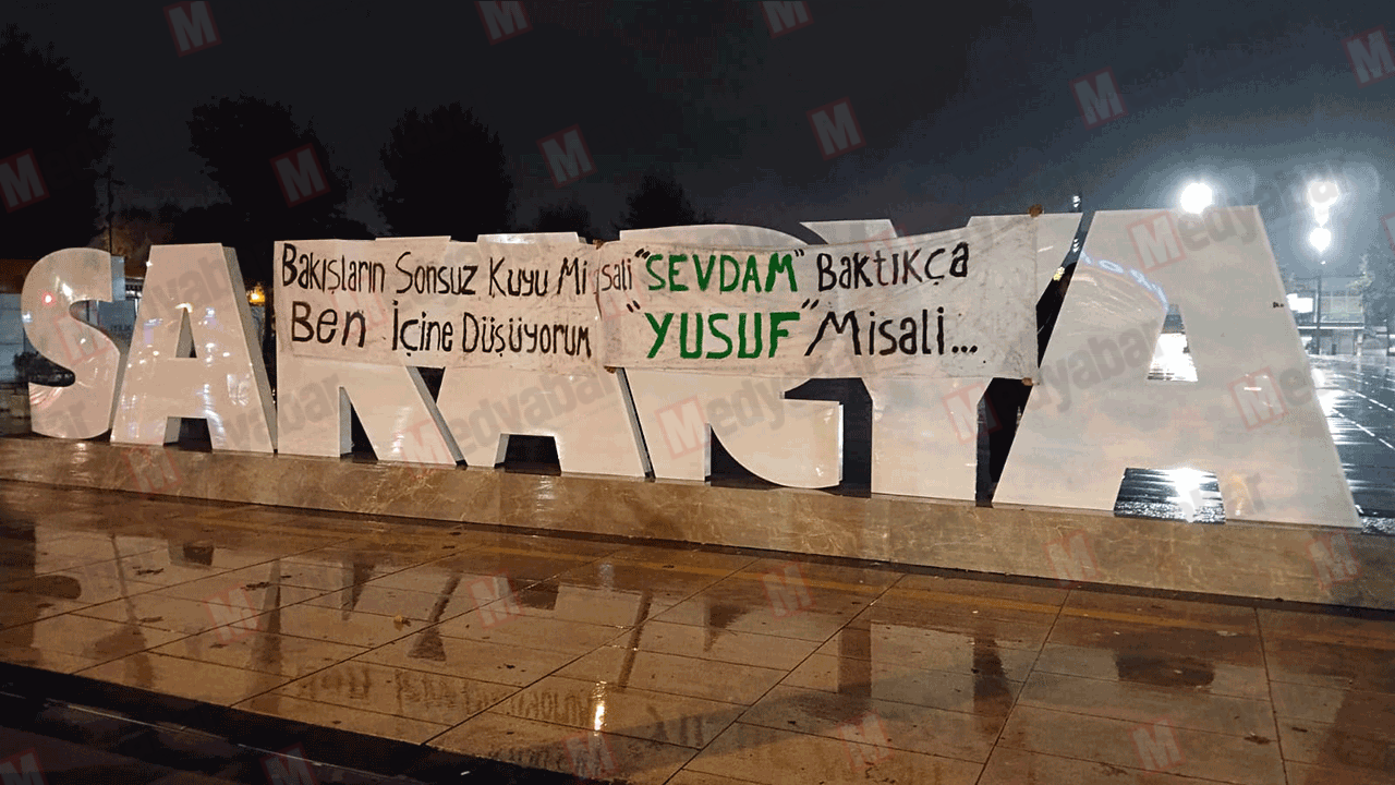 Sakaryaspor kongresi sonrası Tatangalar’dan anlamlı pankart