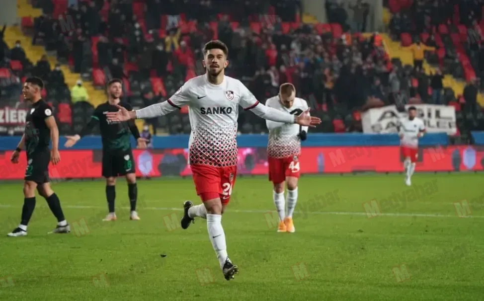 Sakaryaspor, Mirza Cihan ile anlaştı