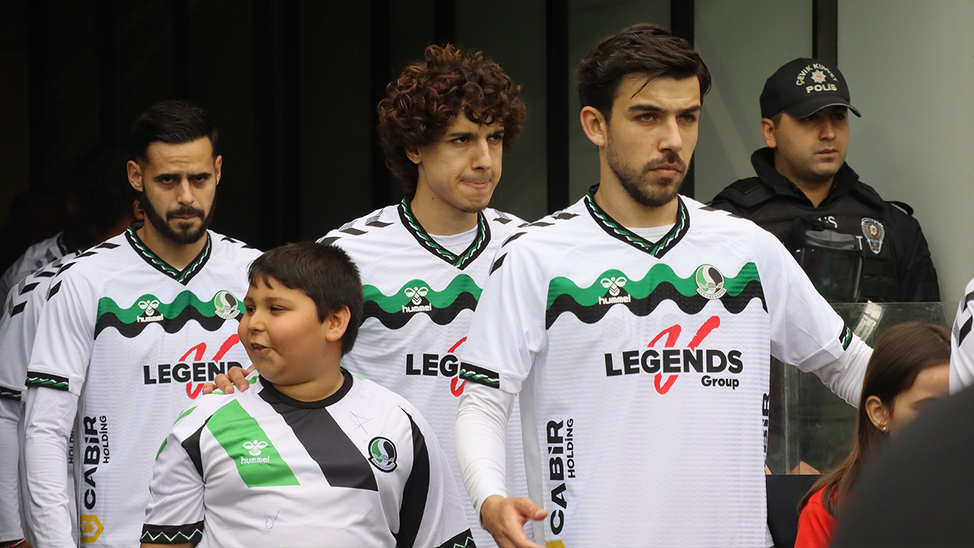 Sakaryaspor’un geçen sezonki eski futbolcuları şimdi nerede? Kim parlıyor, kim boşta kaldı?