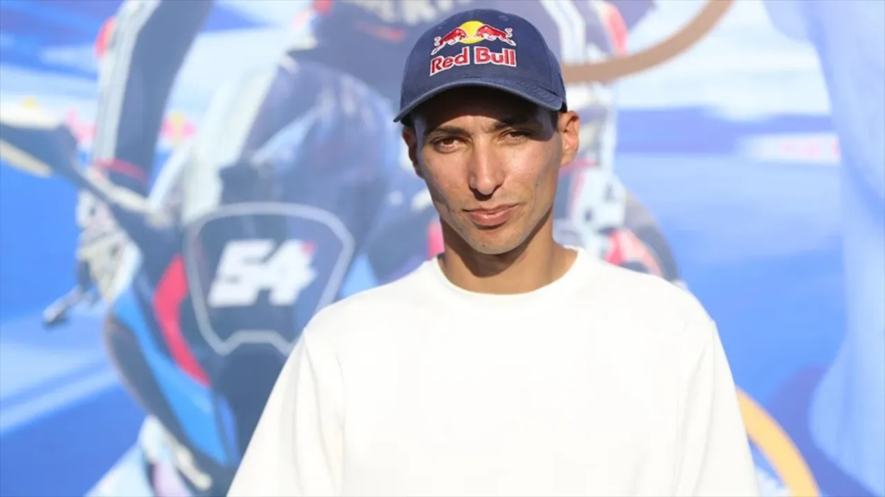 Şampiyon Razgatlıoğlu MotoGP'de 7 numara ile yarışacak