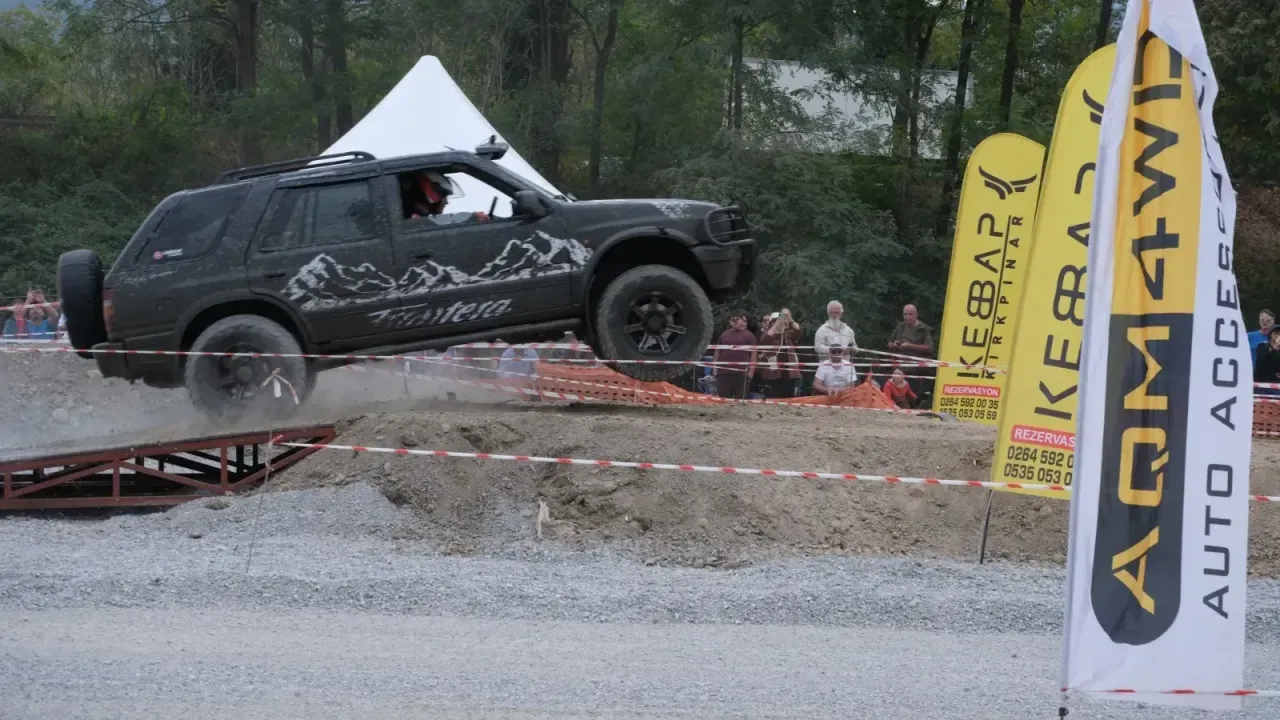 Sapanca’da Kamp, Karavan ve Off-Road Festivali büyük ilgi gördü