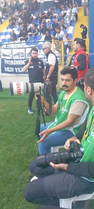 Sarıyer-Sakaryaspor maçında basın mensupları zor anlar yaşadı