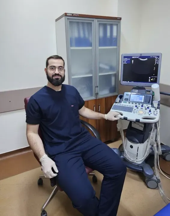 SAÜ’lu doktordan ağrı tedavisinde yenilikçi yöntem
