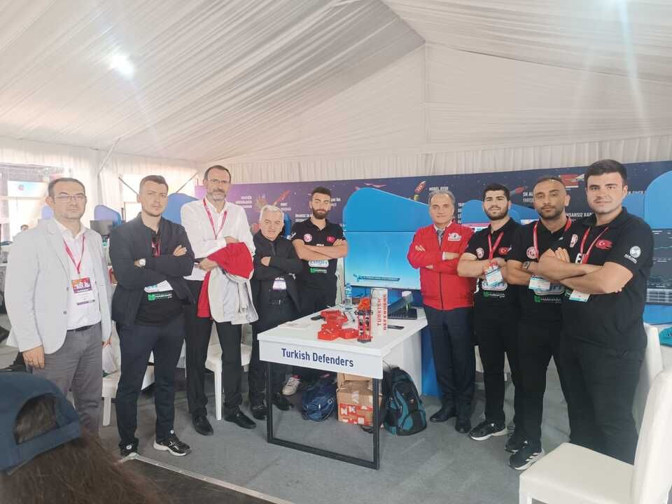 SAÜ takımı uydu yarışmasında 3'üncü oldu