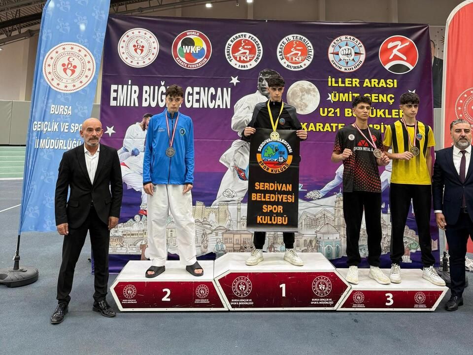 Serdivanlı Karatecilerden Bursa’da Madalya Zaferi