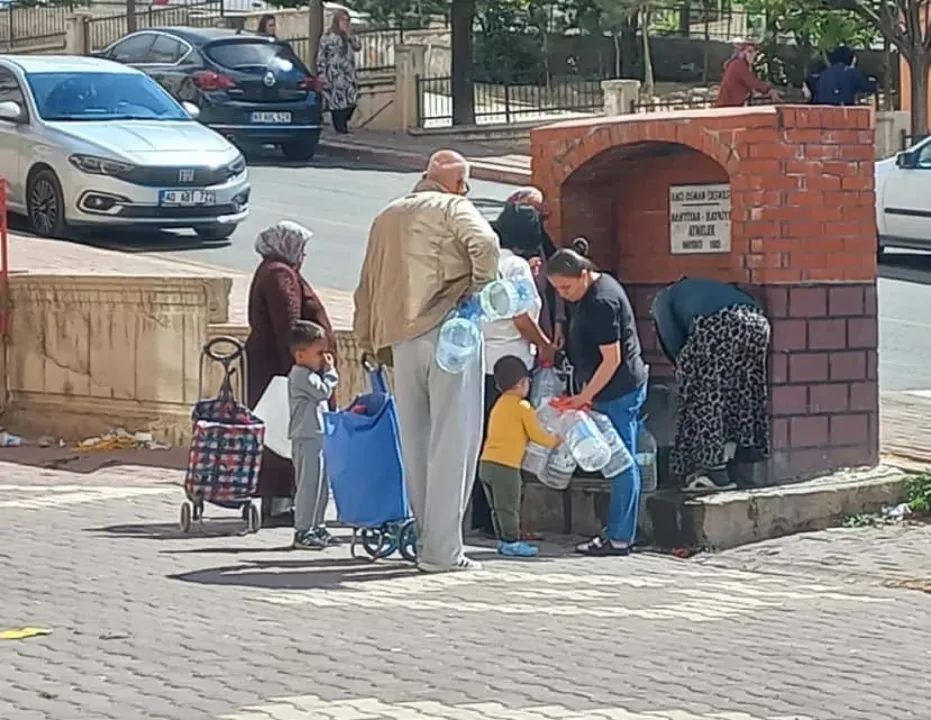 Su krizi vatandaşları isyan ettirdi