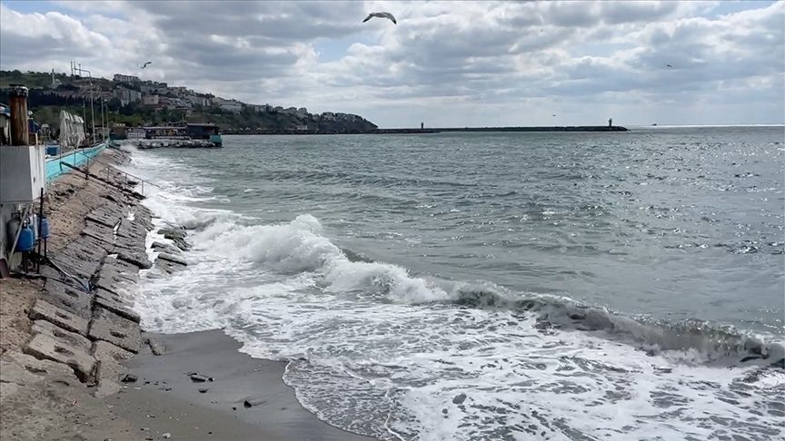 Tekirdağ'da poyraz deniz ulaşımını olumsuz etkiliyor