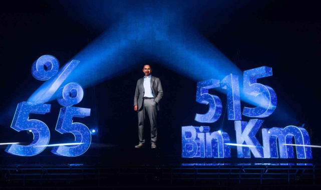 Türk Telekom'dan 5G hologram ile canlı basın toplantısı