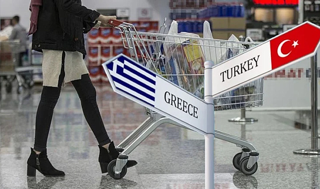 Türkler Market Alışverişi İçin Komşuya Akın Ediyor