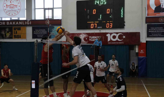 TVF Erkekler 1. Ligi: Düzce Belediyesi Spor Akademisi: 3 - TVF Spor Lisesi : 2