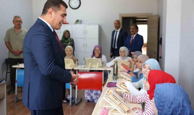 Vali Aslan kız Kur'an kursu öğrencileriyle bir araya geldi