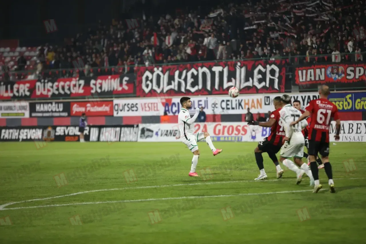 Vanspor - Sakaryaspor maçından kareler...