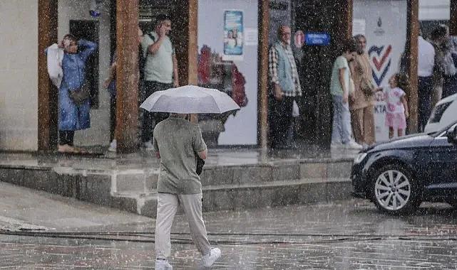 YAĞMUR GELİYOR: SICAKLIKLAR DÜŞÜYOR