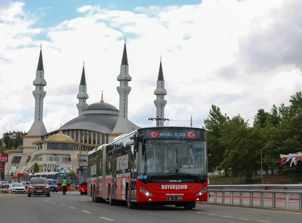 Yenikent'te vatandaştan metrobüse çözüm önerisi!