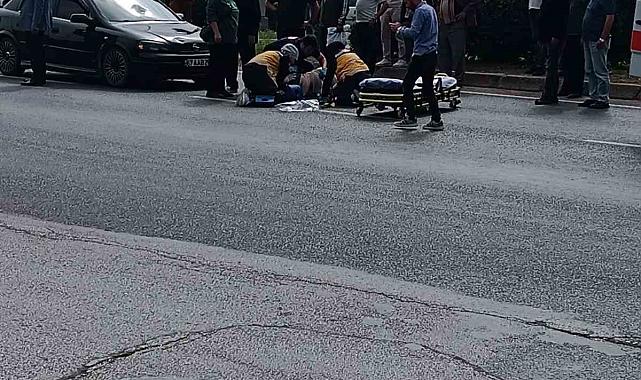 Yolun karşısına geçmek isteyen yayaya çarptı